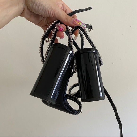 Rhinestone high heels🖤🎆 - Picture 4 of 6